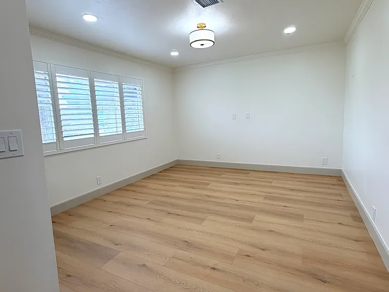8983 Nightingale Ave — Photo 10