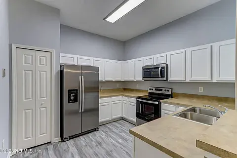 6105 Maggies Cir #108 — Photo 1