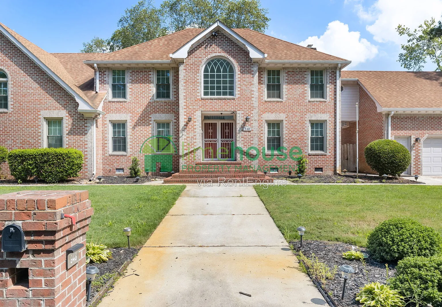 5 bed, 4.0 bath, 3952 sqft, $4,595 — Photo 1