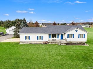 8460 Jesse Ln, Swartz Creek, MI 48473