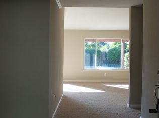 2448 Meadow Lake Dr, Stockton, CA 95207