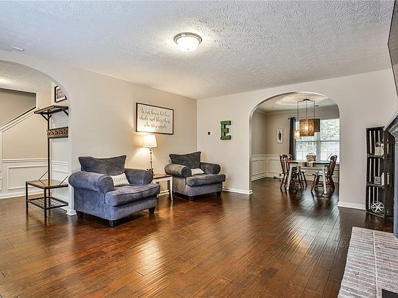 4th image of 1836 Wellborn Way SW