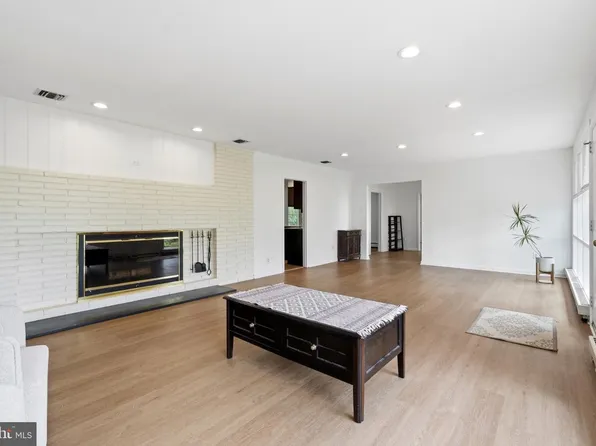707 Forrest Ave, Jenkintown, PA 19046
