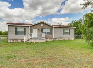21665 Morin Rd, Von Ormy, TX 78073