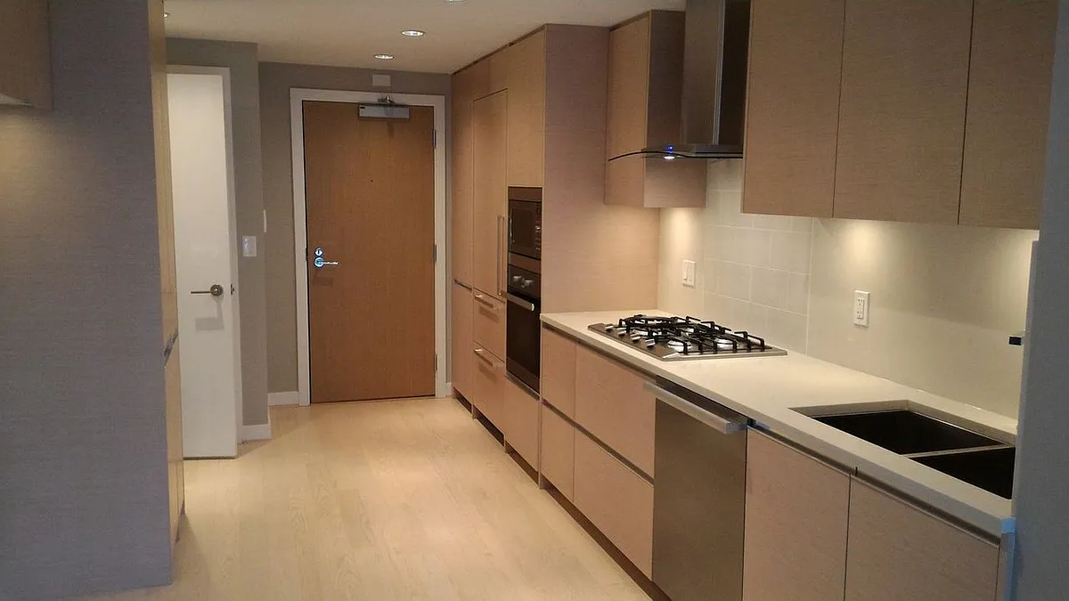 Building Photo - 4539 Cambie St #103