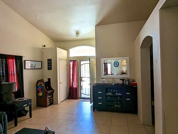 4th image of 18778 Dogwood Ct