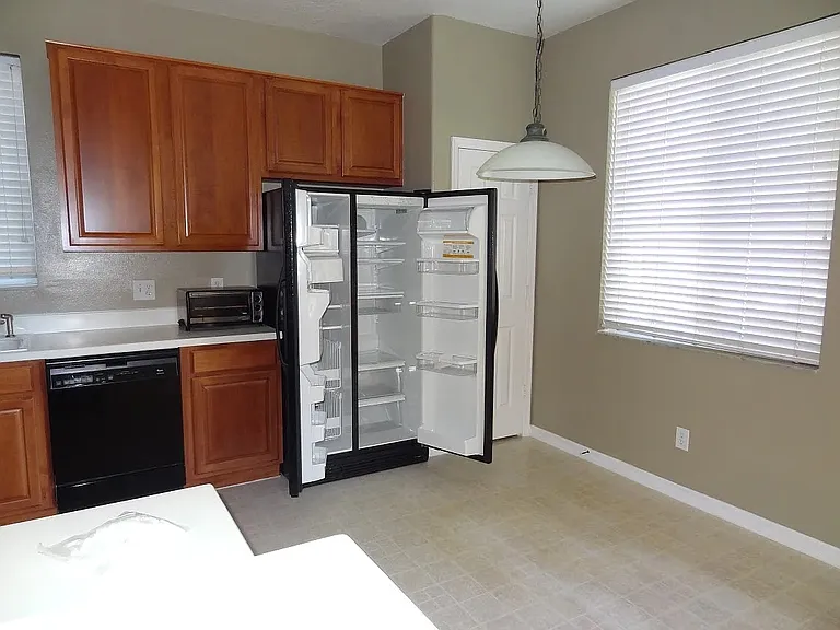 4025 Shawn Cir — Photo 7