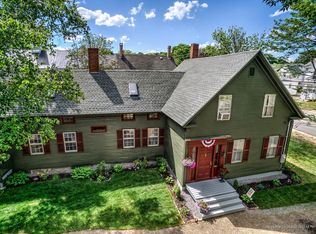 90 Highland Ave, Gardiner, ME 04345