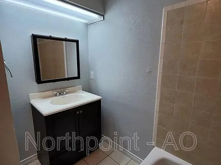 1362 Applegate Dr — Photo 9