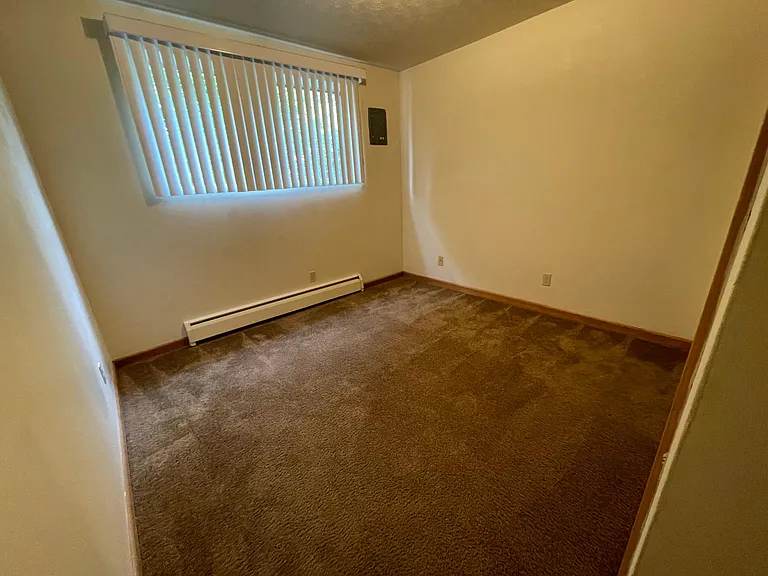 2517 N Garfield Ave — Photo 7