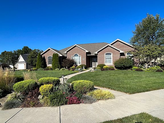 2nd image of 3519 Regents Ct