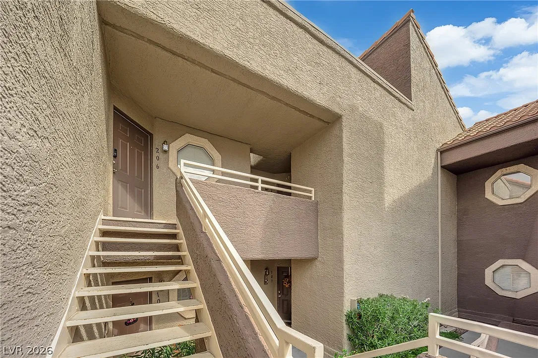 2 bed, 2.0 bath, 1091 sqft, $1,650 — Photo 3