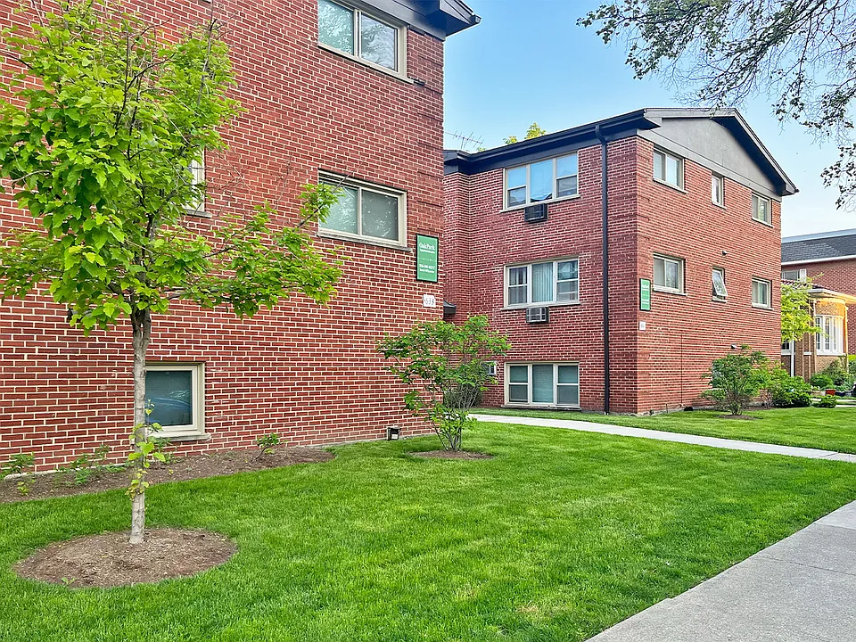 633 S. Maple Ave.