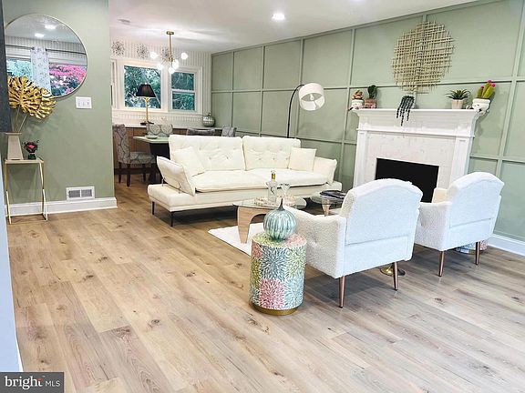 2nd image of 8802 2nd Ave