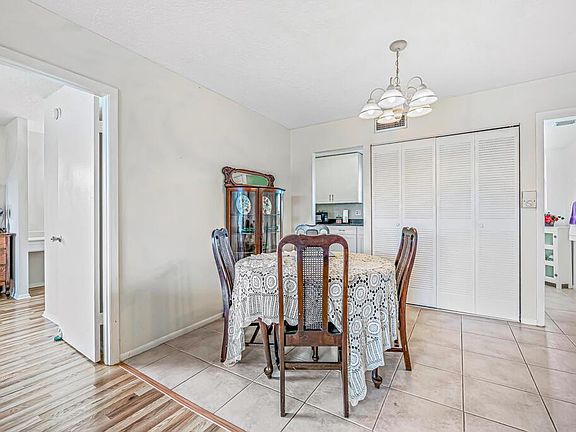 4th image of 416 Lake Carol Dr #416