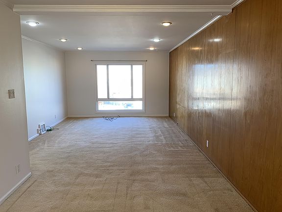 4th image of 2538 43rd Ave