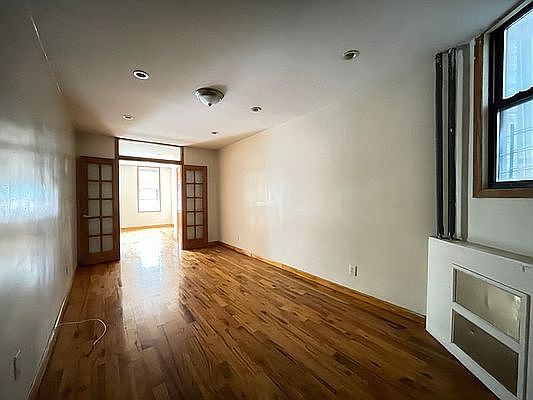 5th image of 244 5th Ave APT 3L