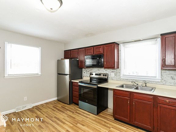 5th image of 615 Kenwood Pl