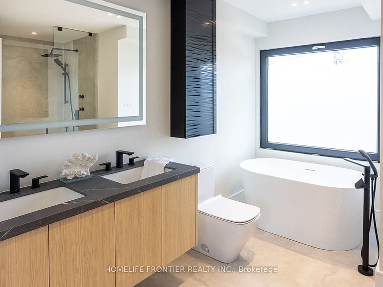 179 Palmerston Ave — Photo 28