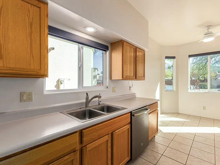 8119 N Peppersauce Dr — Photo 22