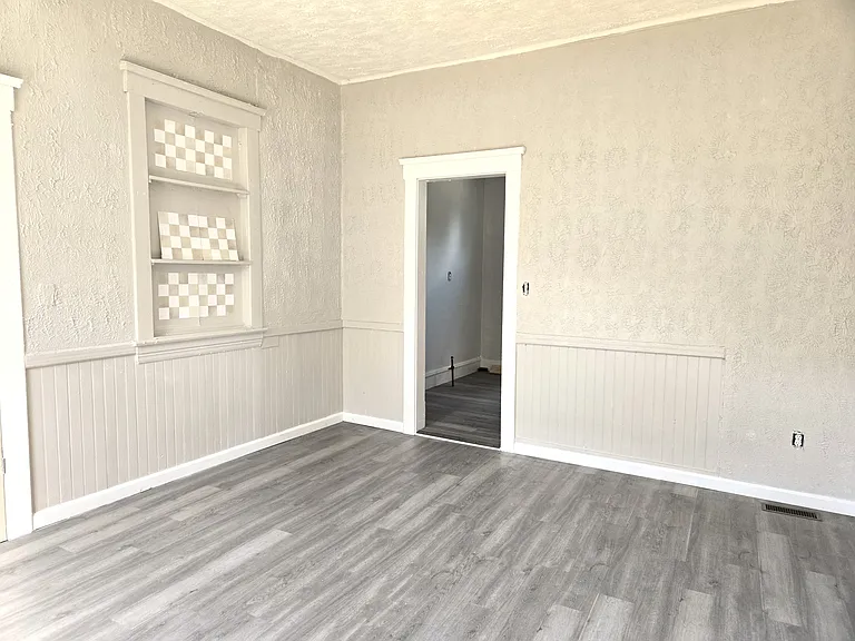 3912 Archwood Ave #1 — Photo 3