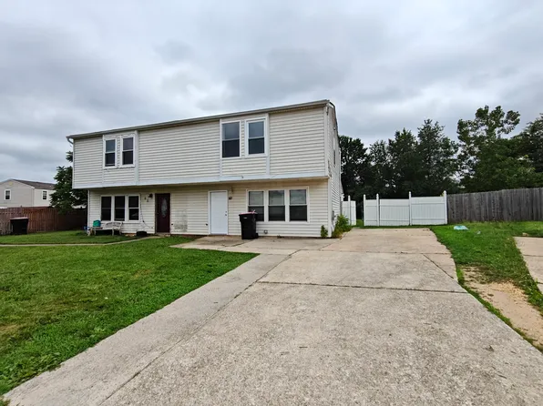 60 Farmhouse Rd, Sicklerville, NJ 08081