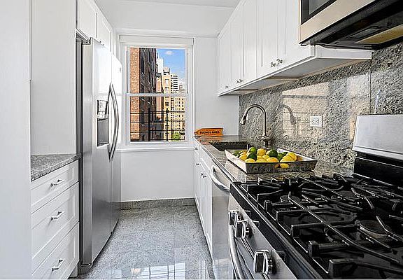 5th image of 178 E 80th St APT 12A