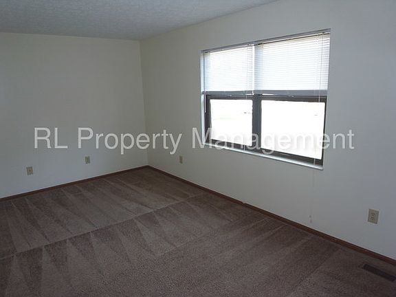 5th image of 6696 Canaan Cir