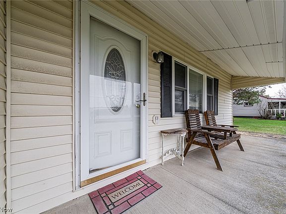 3rd image of 11257 N Avon Belden Rd