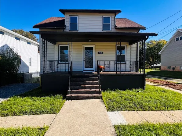 1036 Woodstock Ave, Hopwood, PA 15445