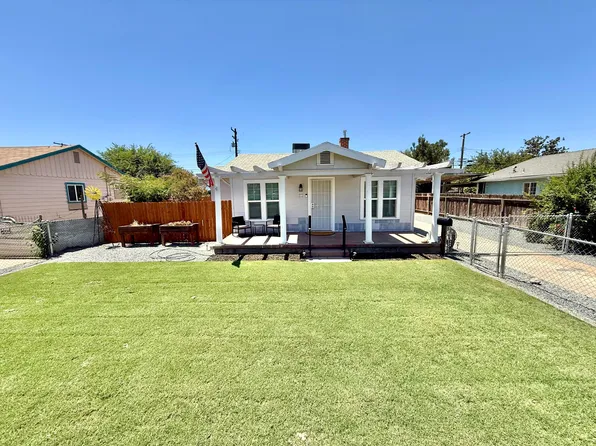 571 N 3rd St, Porterville, CA 93257