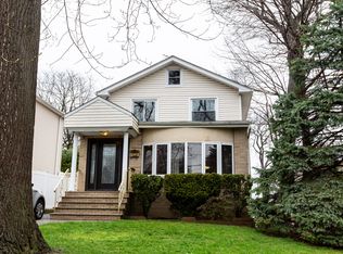 181 Oak Grove Ave, Hasbrouck Heights, NJ 07604
