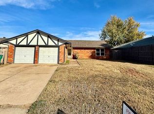 10449 Dover Dr, Yukon, OK 73099