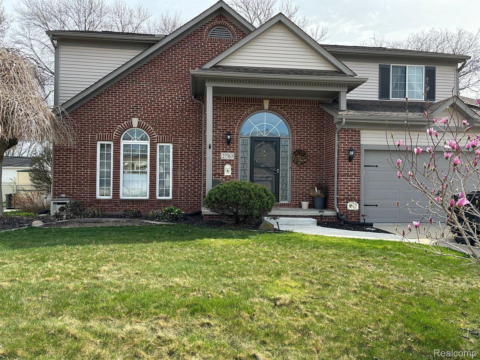 1st image of 27763 Western Golf Dr