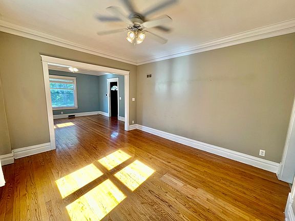 4th image of 818 Seymour Ave