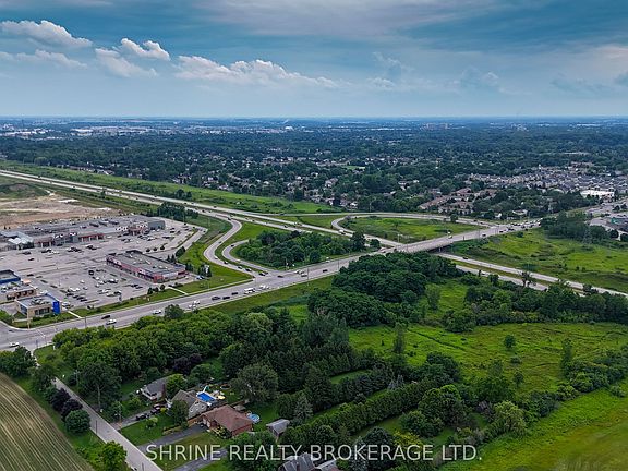 5th image of 179 Meadowlily Rd S