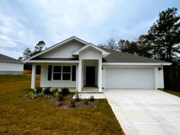 6822 Interlachen Ln, Laurel Hill, FL 32567