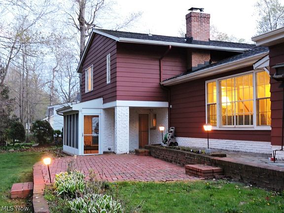 3rd image of 729 Kenwood Dr
