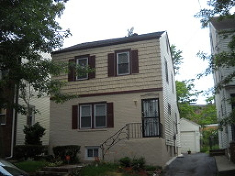 1st image of 121 Tuxedo Pkwy