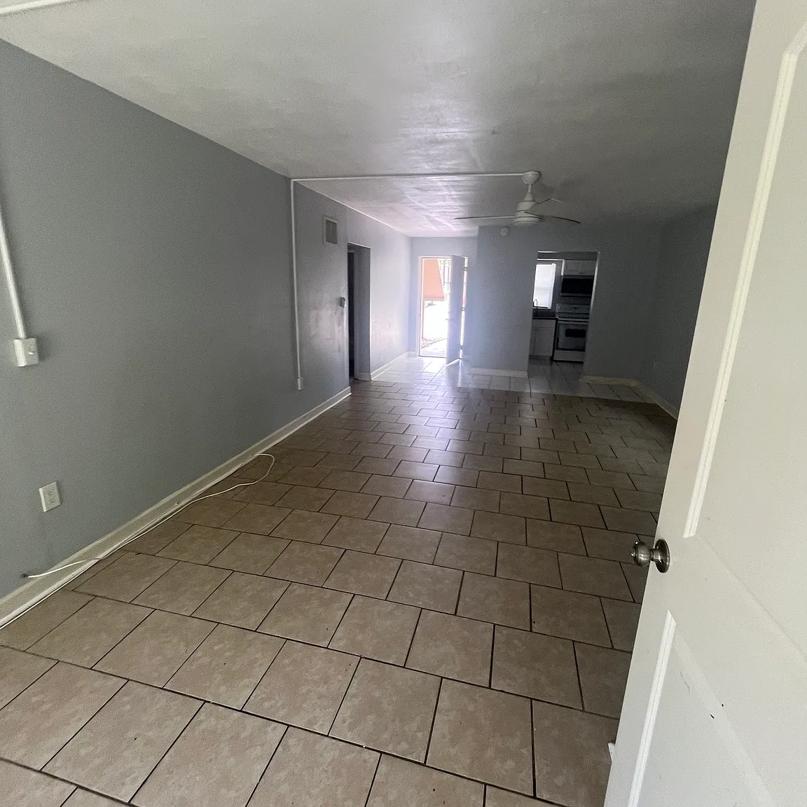 2 bed, 1200 sqft, $1,550 — Photo 3