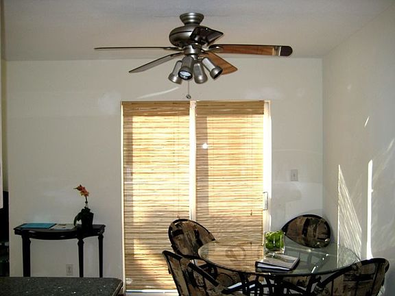 Dining Area w/ ceiling fan
