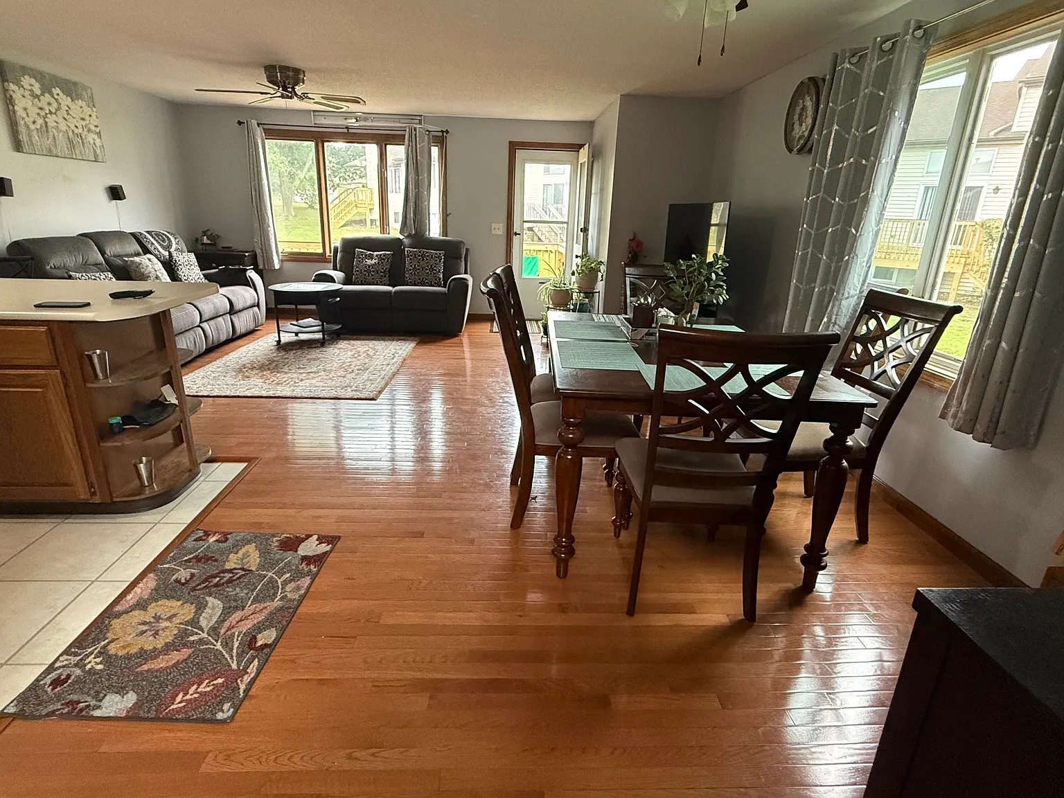 2 bed, 1151 sqft, $2,495 — Photo 2
