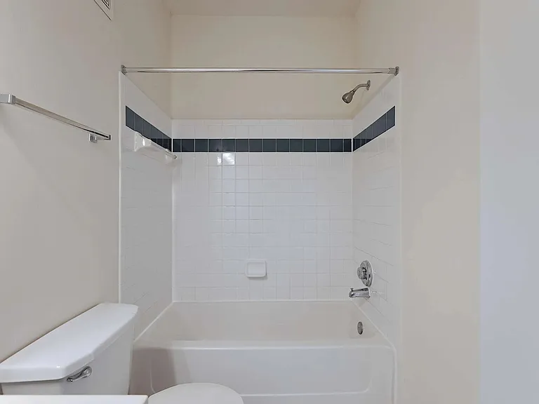4409 Feldspar Ct #1A — Photo 9