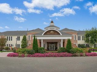 542 Roosevelt Way, Westbury, NY 11590
