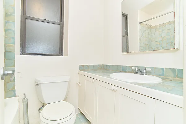 Rented by Living New York | media 11