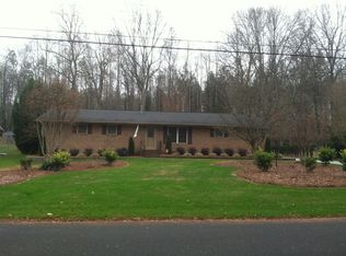 6736 Melody Ln, Charlotte, NC 28215