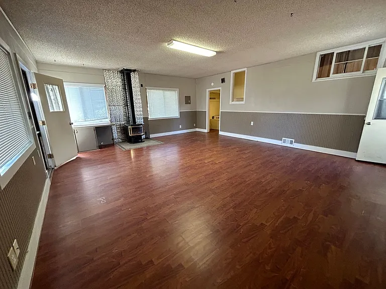 117 W Adams Ave — Photo 57