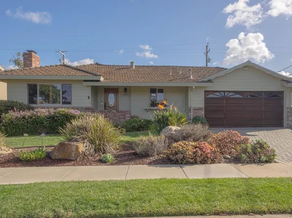 1231 Padre Dr, Salinas, CA 93901