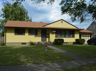 912 16th St S, Moorhead, MN 56560