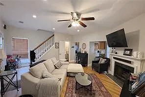 2 bed, 2.5 bath, 1160 sqft, $2,250 — Photo 3